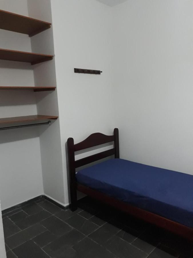 Апарт отель Residencial Colonial Amarelo A 150M Da Praia De Mariscal Бомбиньяс Экстерьер фото