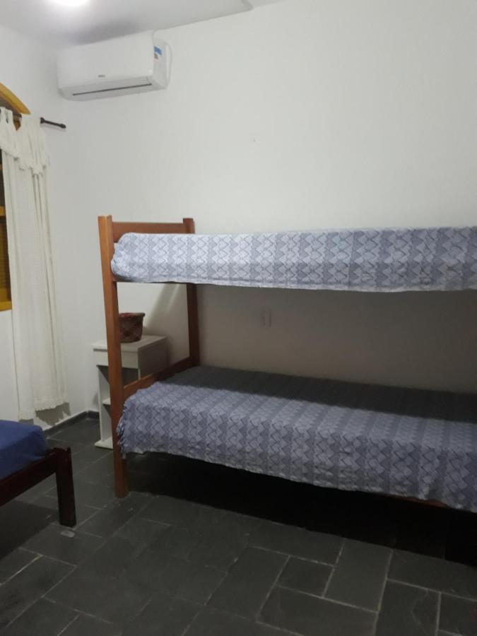 Апарт отель Residencial Colonial Amarelo A 150M Da Praia De Mariscal Бомбиньяс Экстерьер фото