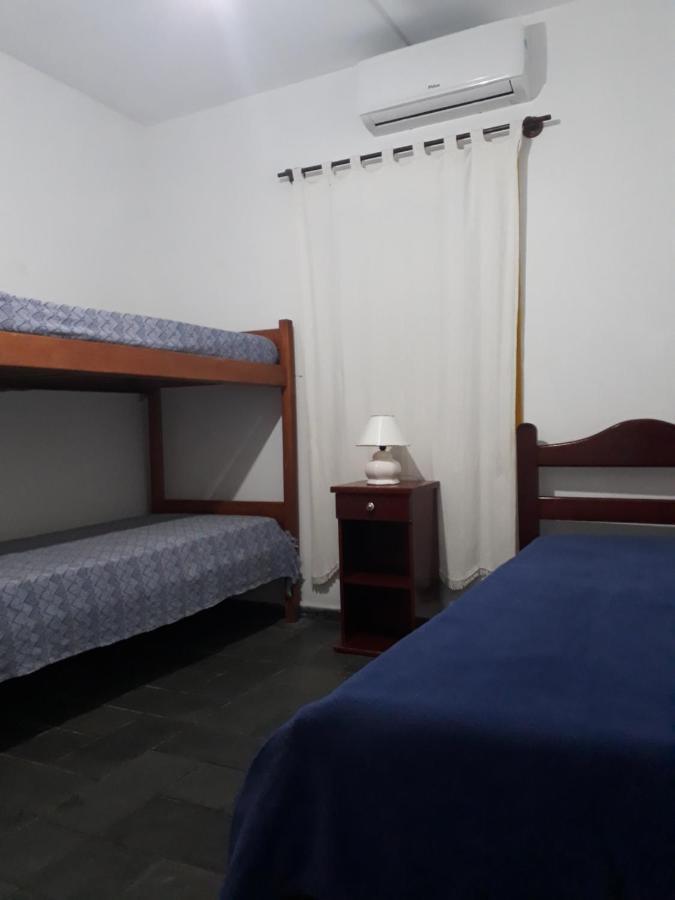 Апарт отель Residencial Colonial Amarelo A 150M Da Praia De Mariscal Бомбиньяс Экстерьер фото